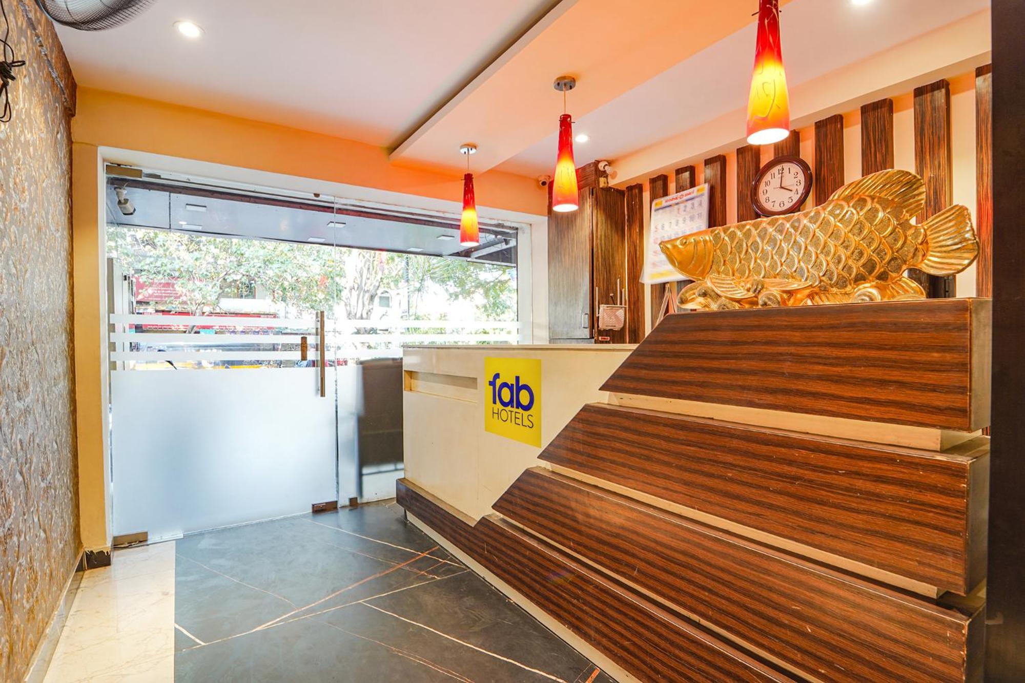 Hotel Fabhotel Hr Residency