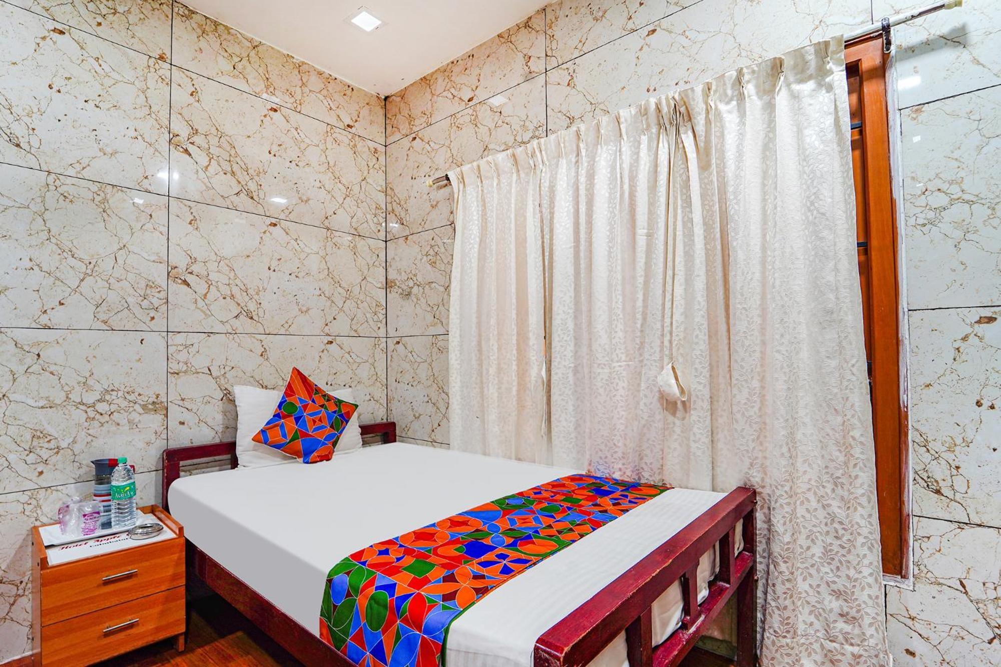 Fabexpress Apple Grand - 200m From Our Lady Of Fatima Church 3*