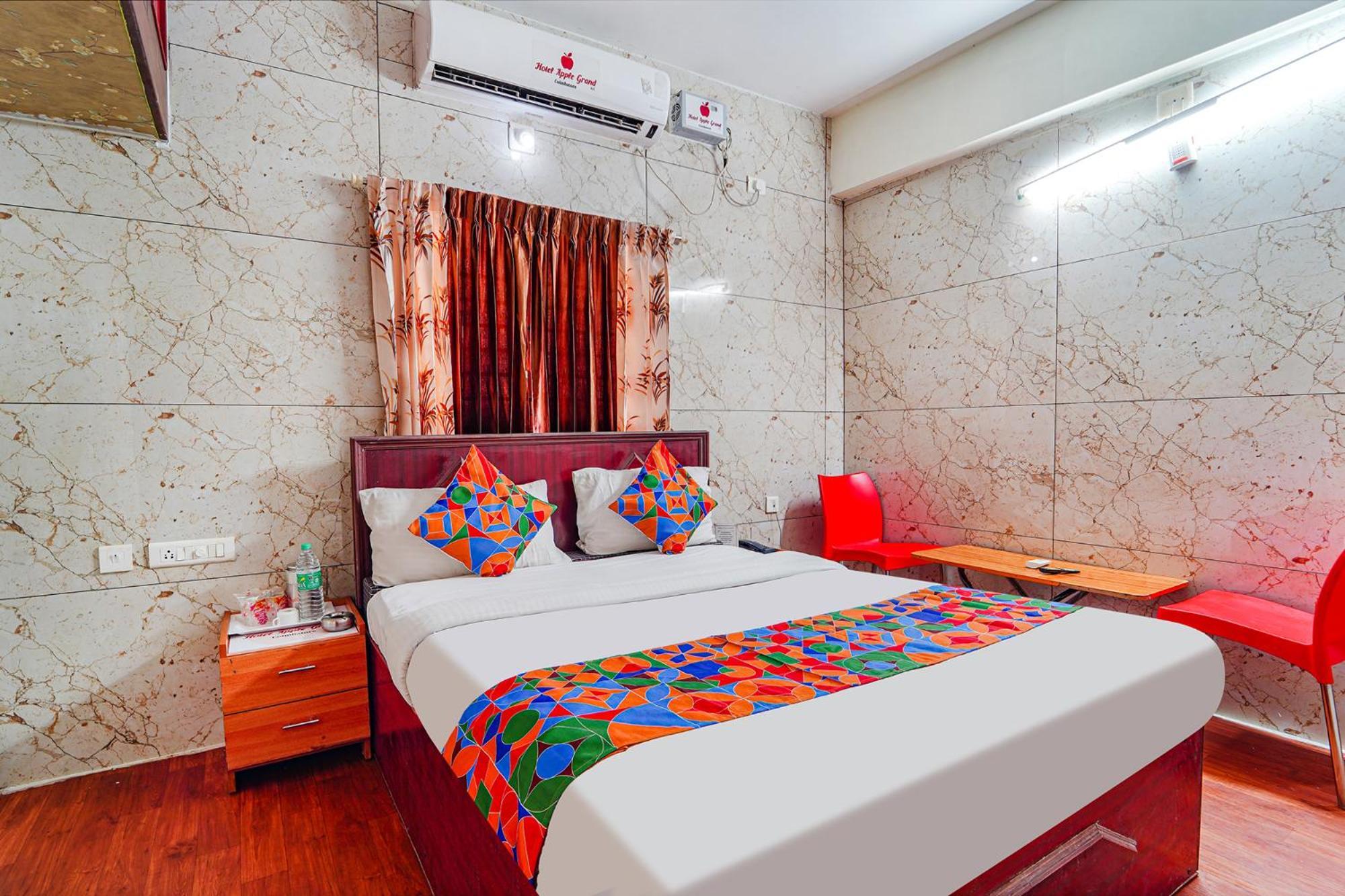 Fabexpress Apple Grand - 200m From Our Lady Of Fatima Church 3* Coimbatore