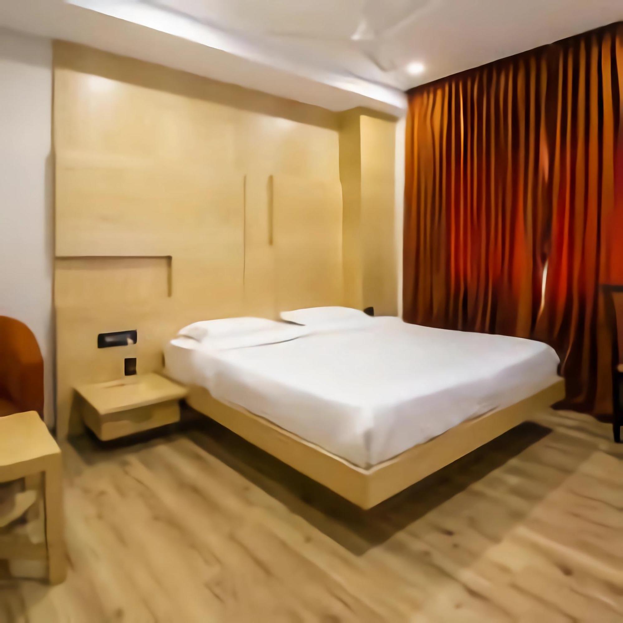 Pph Living Railotel Motel *