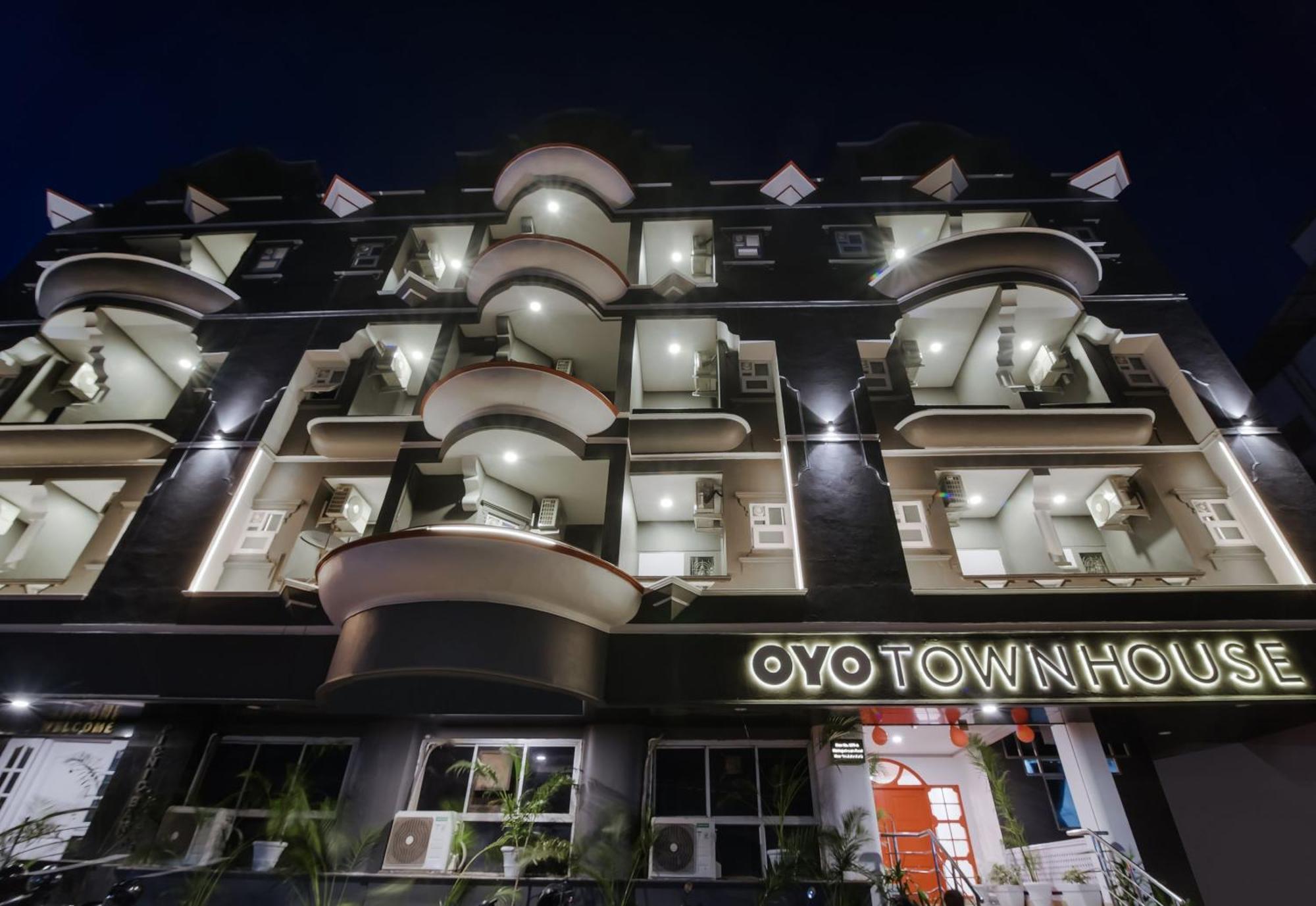 Super Townhouse Srm Kuppakonam Pudur 4* Coimbatore