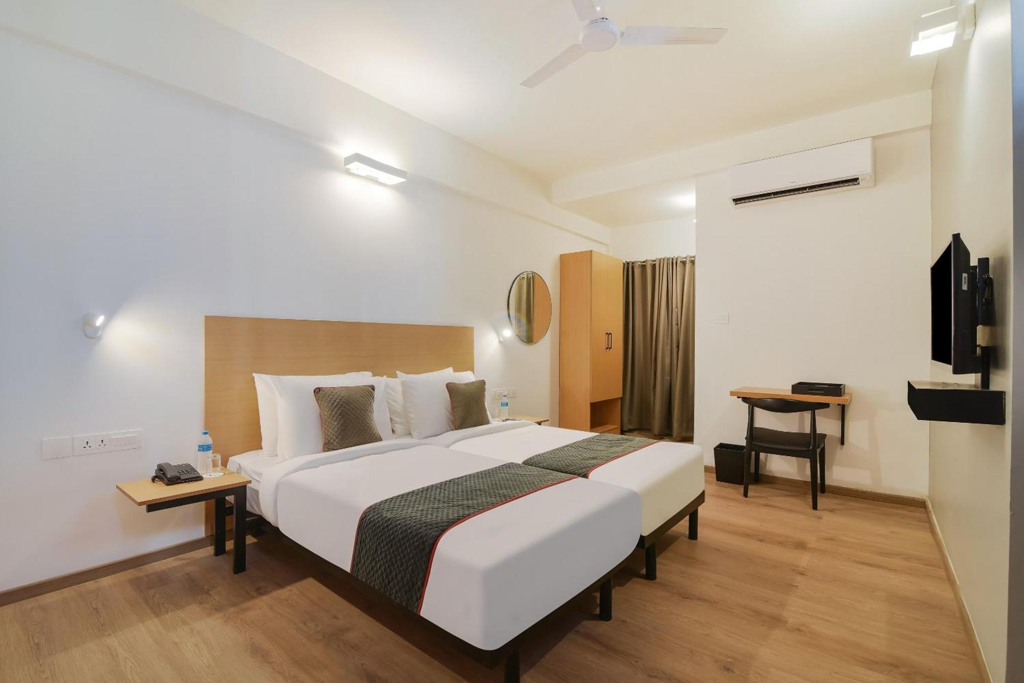 Super Townhouse Srm Kuppakonam Pudur Hotel 4*
