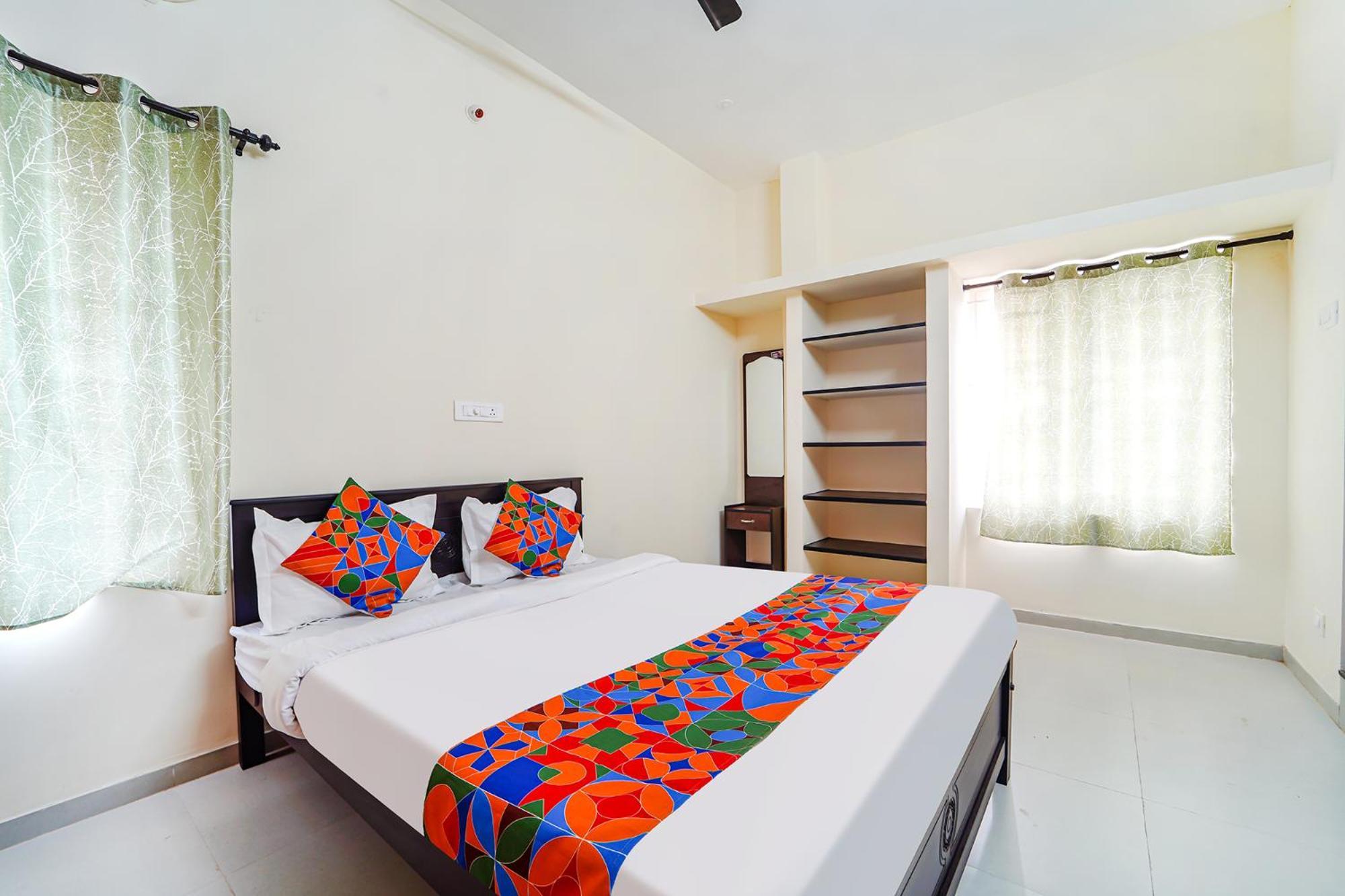 Hotel Fabhotel Subam Residency
