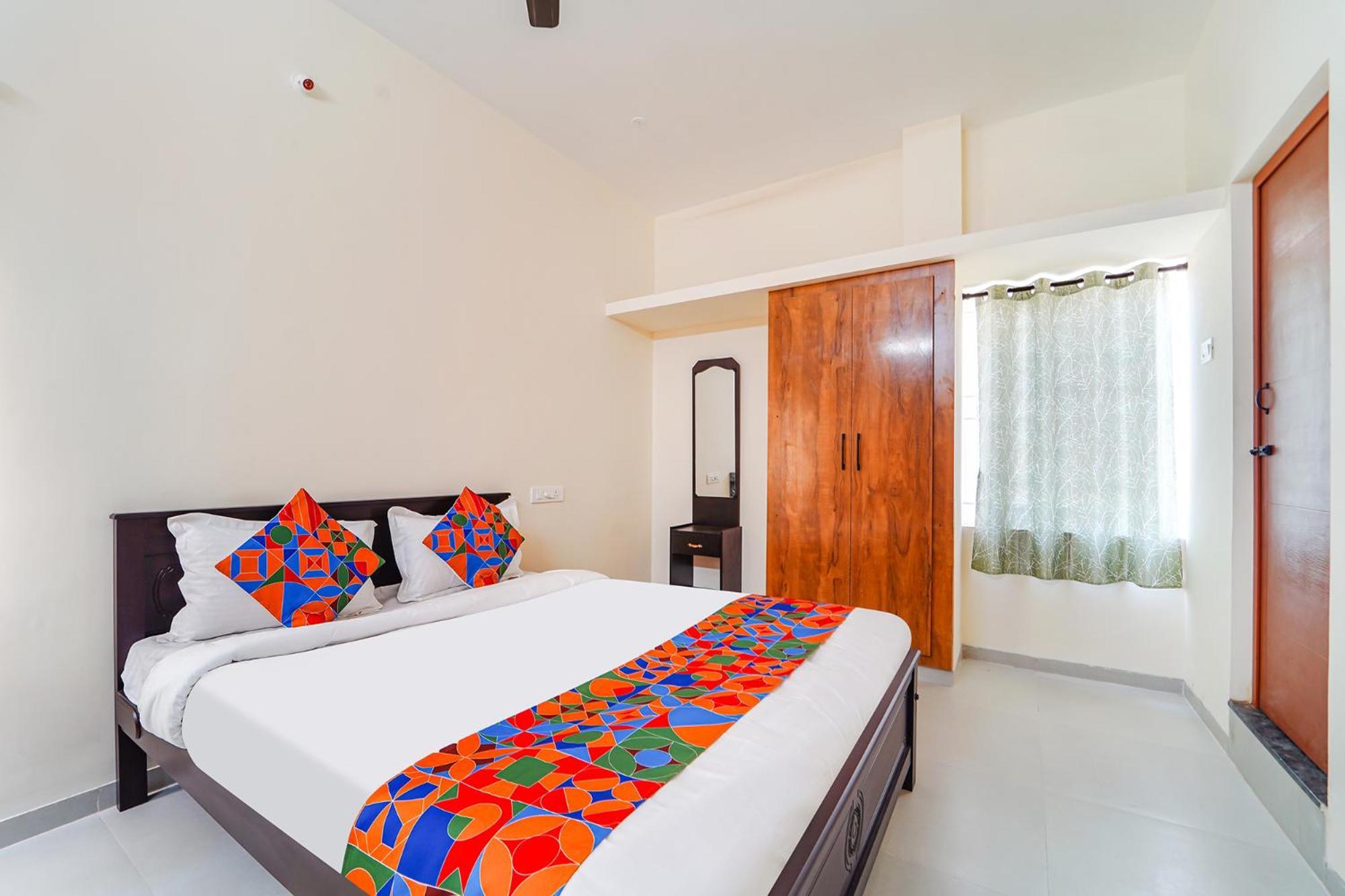 Hotel Fabhotel Subam Residency 3*