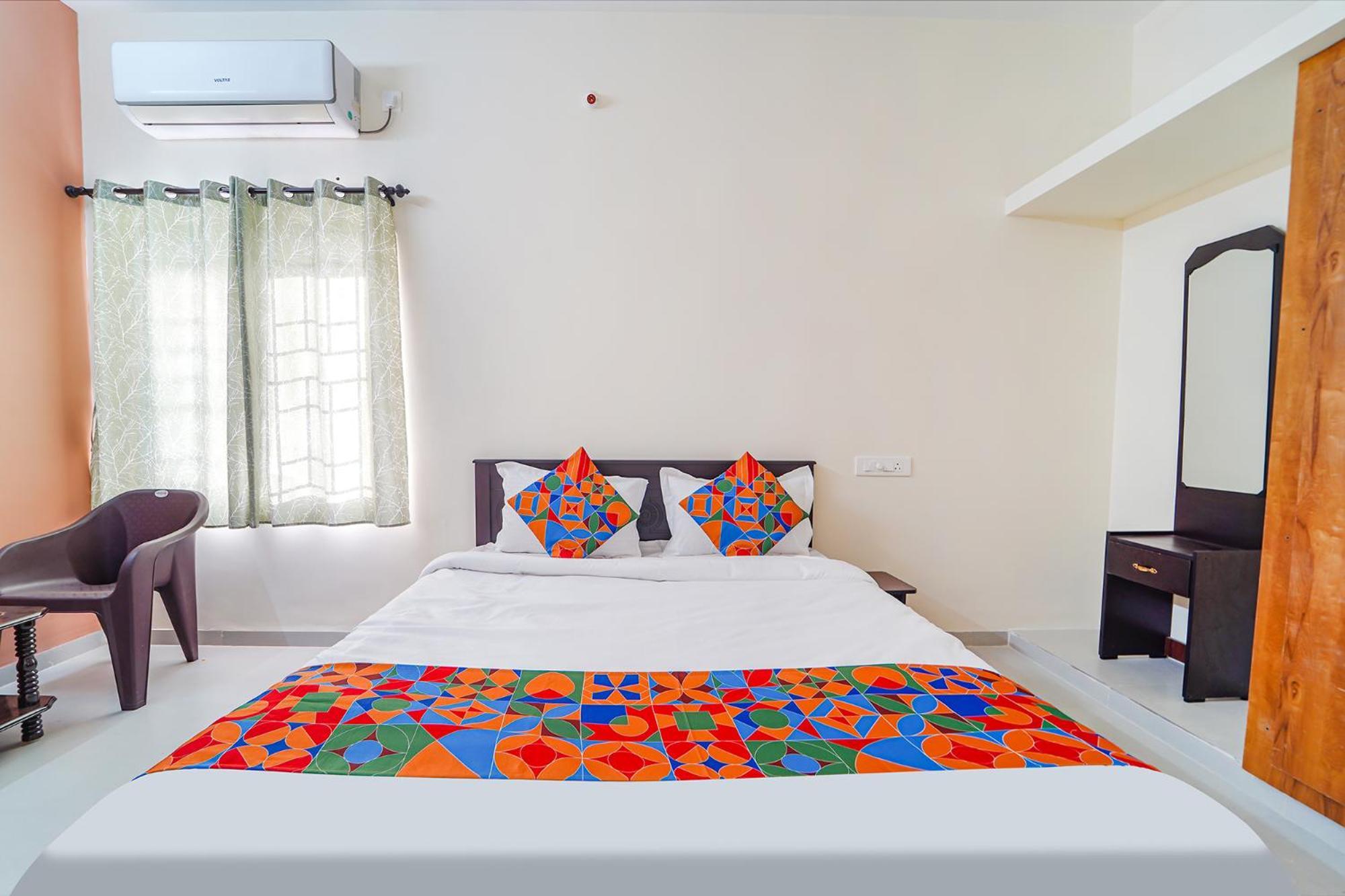 Hotel Fabhotel Subam Residency