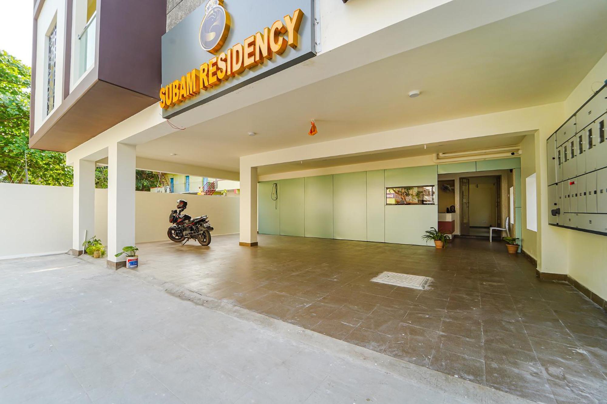 Fabhotel Subam Residency Hotel