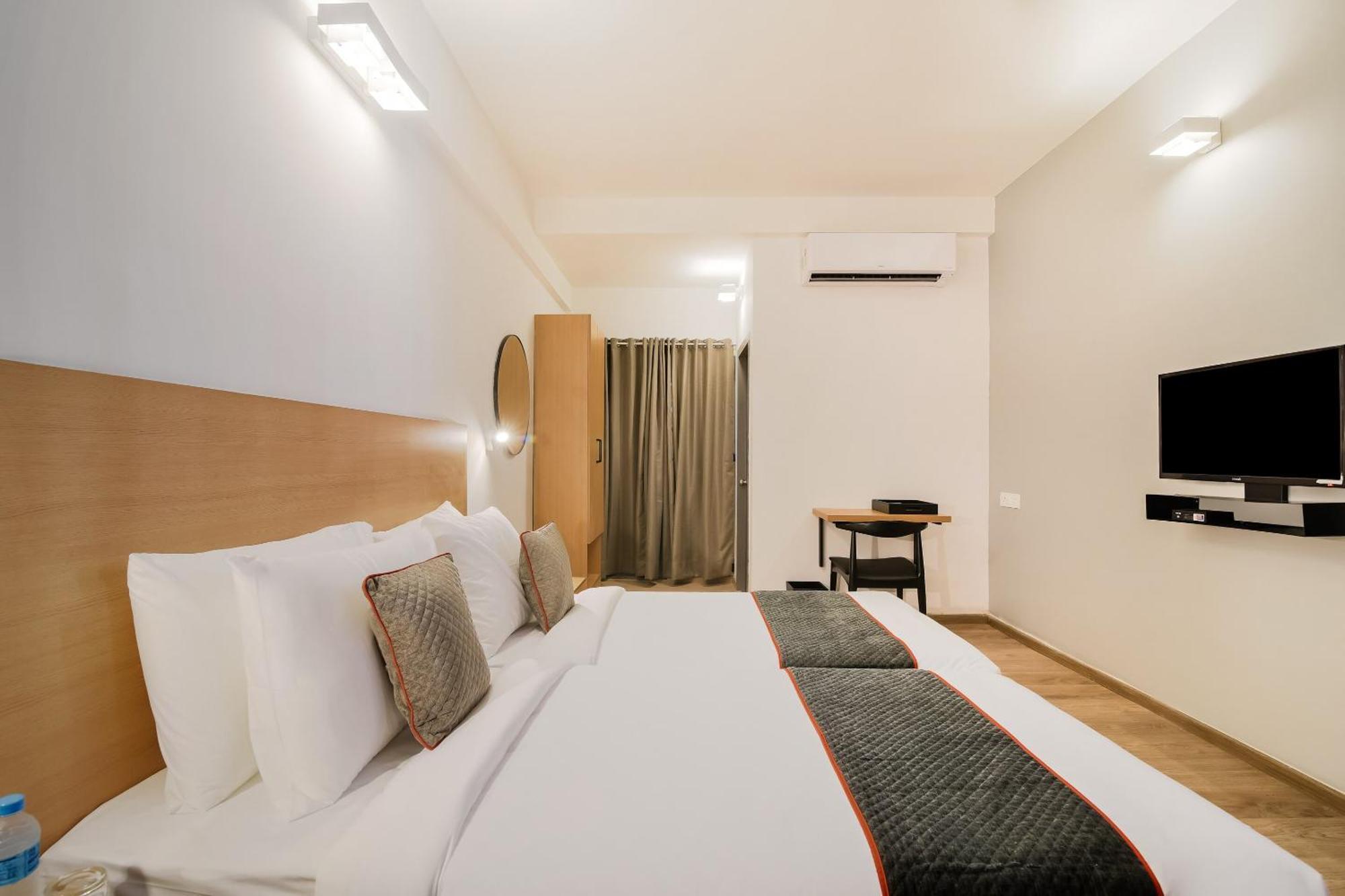 Super Townhouse Srm Kuppakonam Pudur Hotel