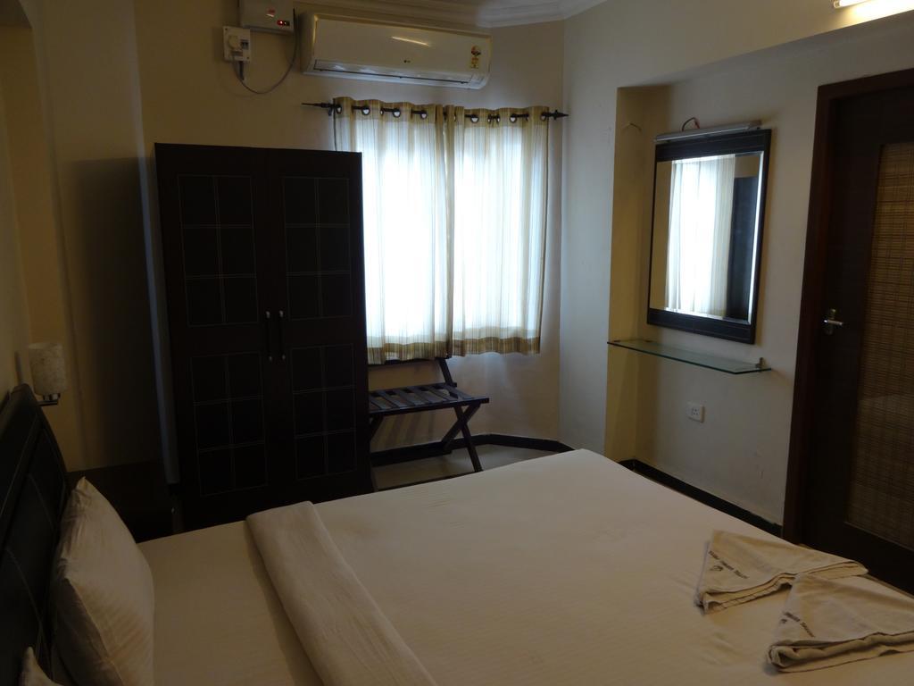 Hotel Vishnu Priya 2*