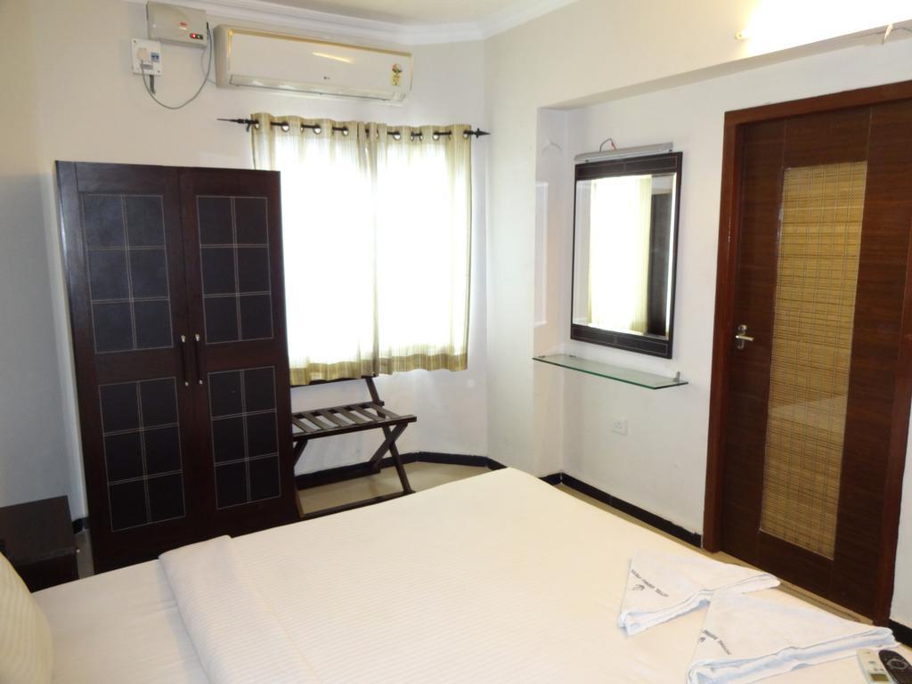 Vishnu Priya Hotel