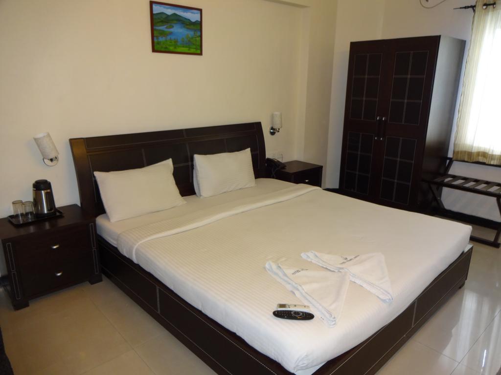 Hotel Vishnu Priya 2*