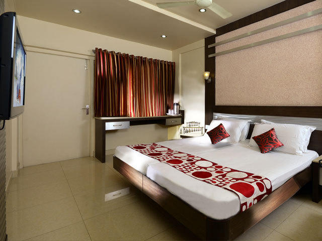 Hotel Navaratna Coimbatore