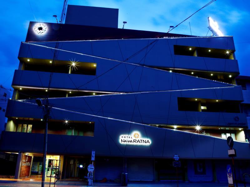 Navaratna Hotel 3*