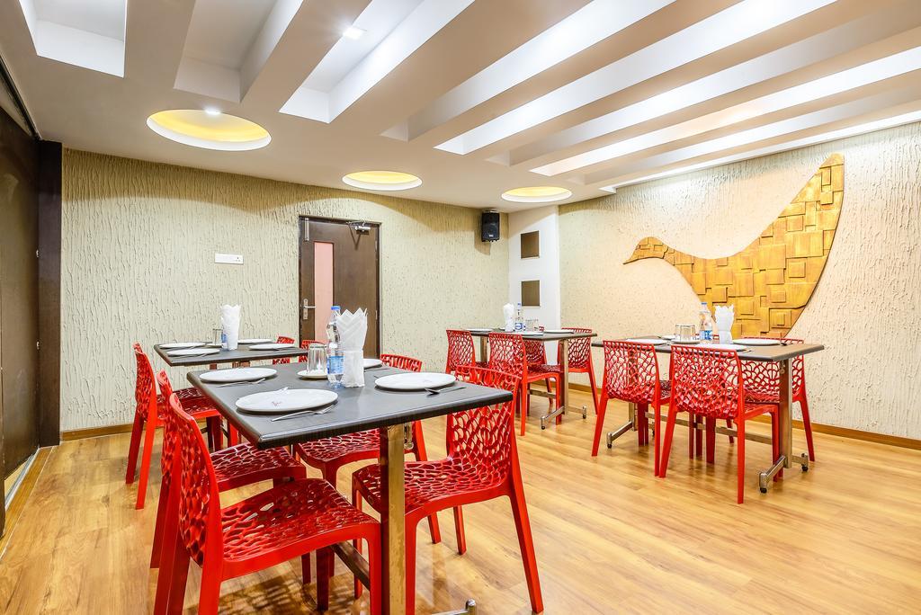 Hotel Navaratna Coimbatore