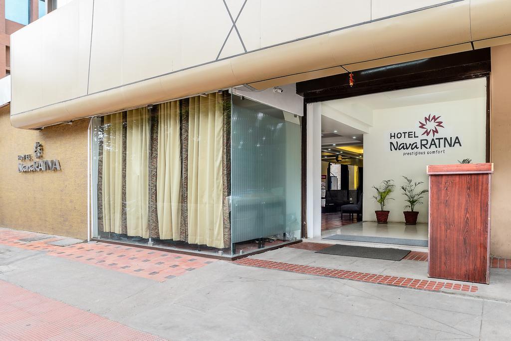 Hotel Navaratna 3*