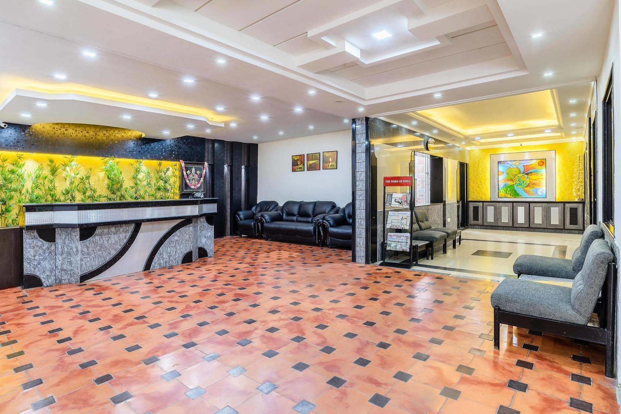 Hotel Navaratna Coimbatore