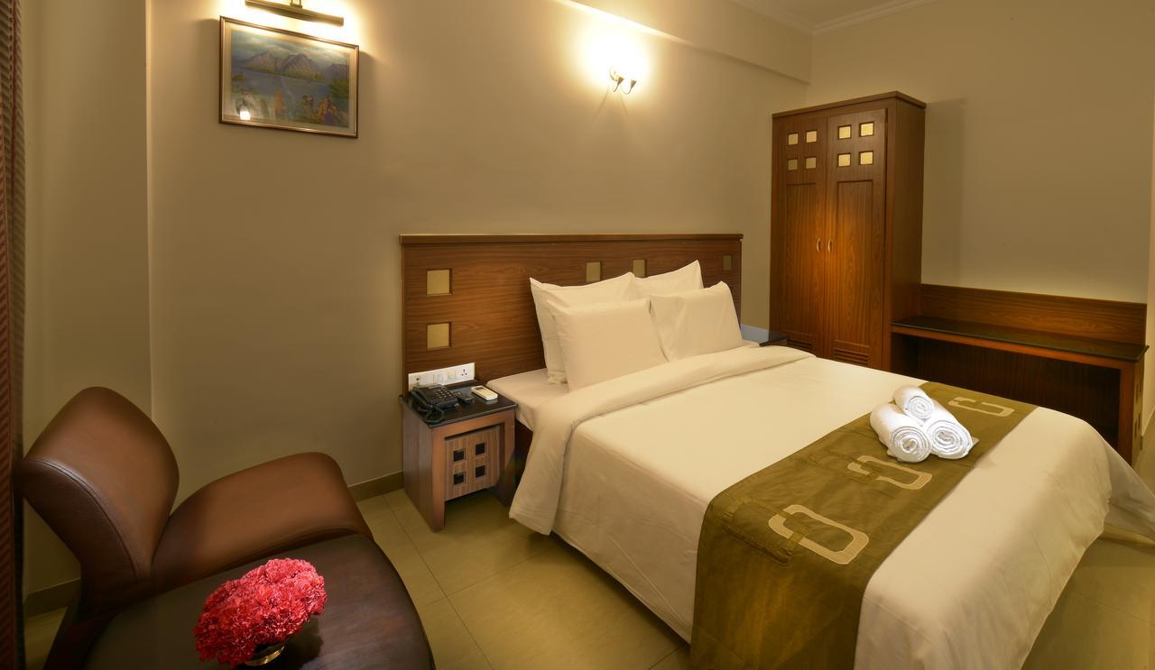 Hotel Plaza 2*