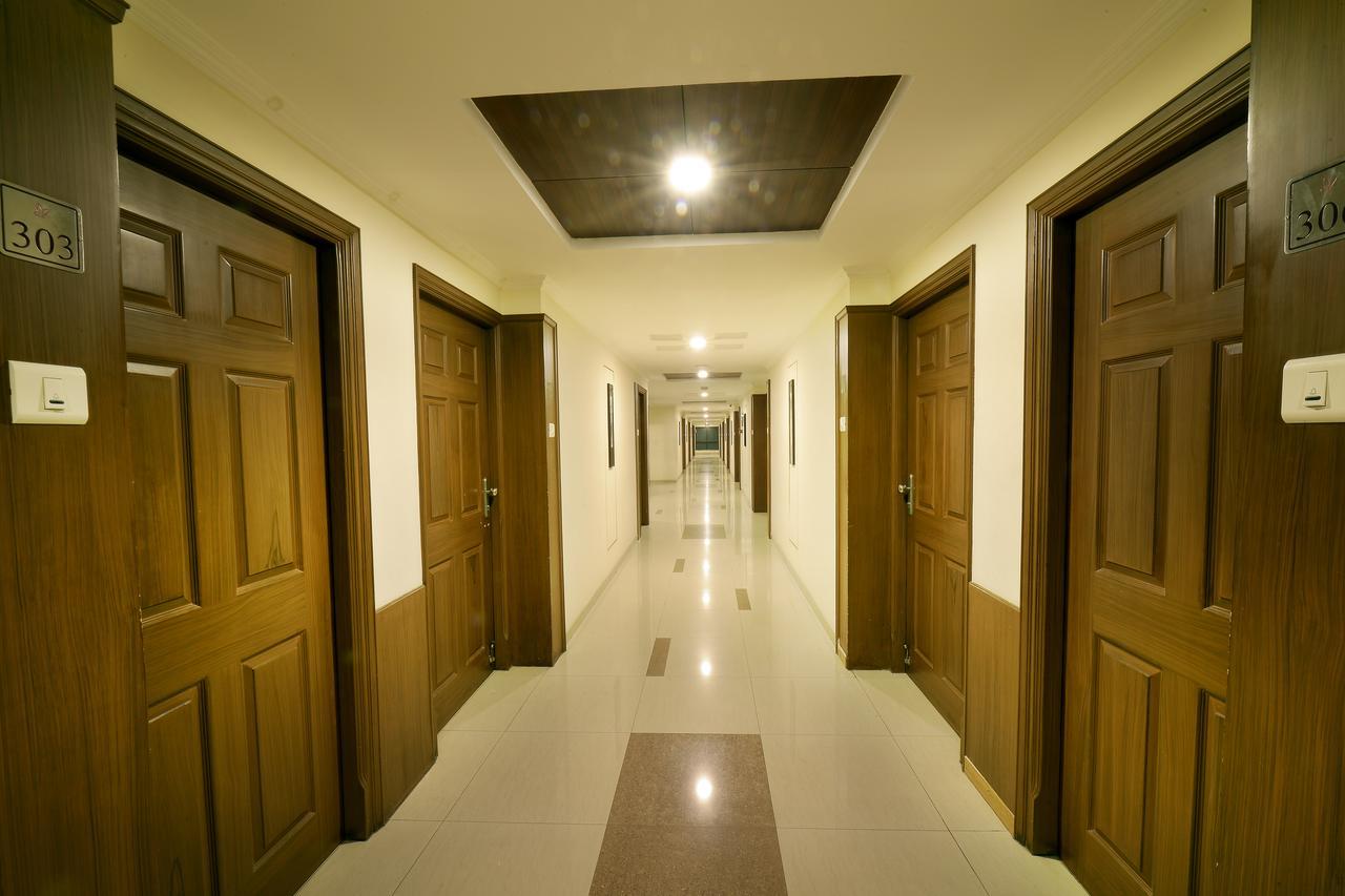 Hotel Plaza 2*