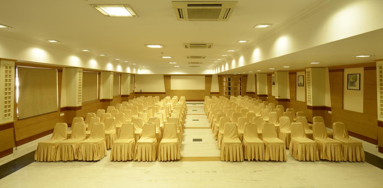 Hotel Plaza 2*