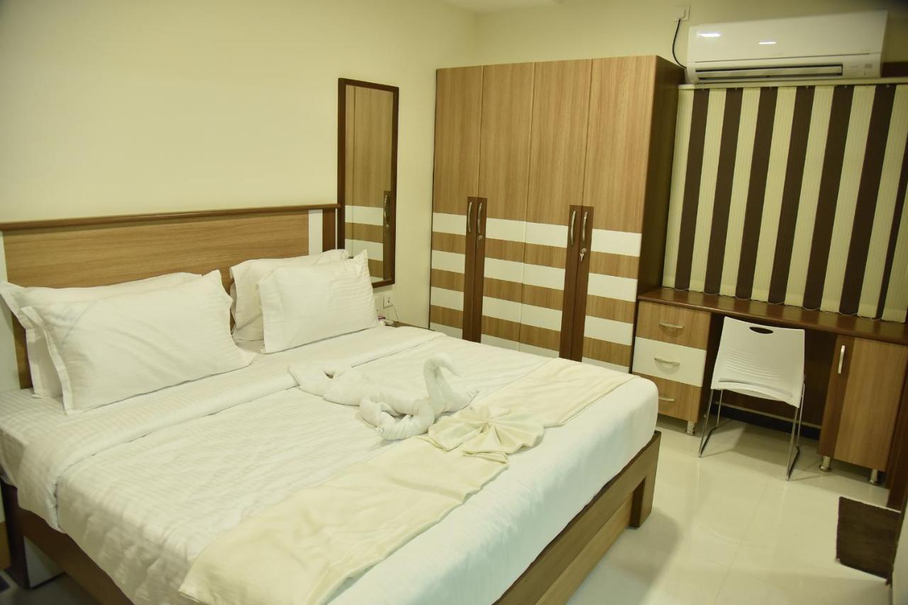 Santhoshpuri 3*