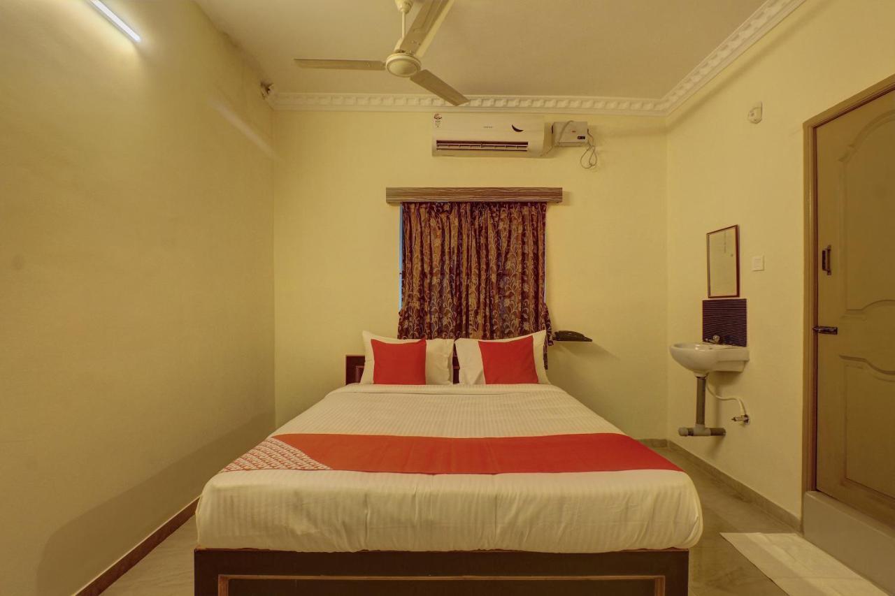 Hotel Oyo 24392 Flagship Damodar