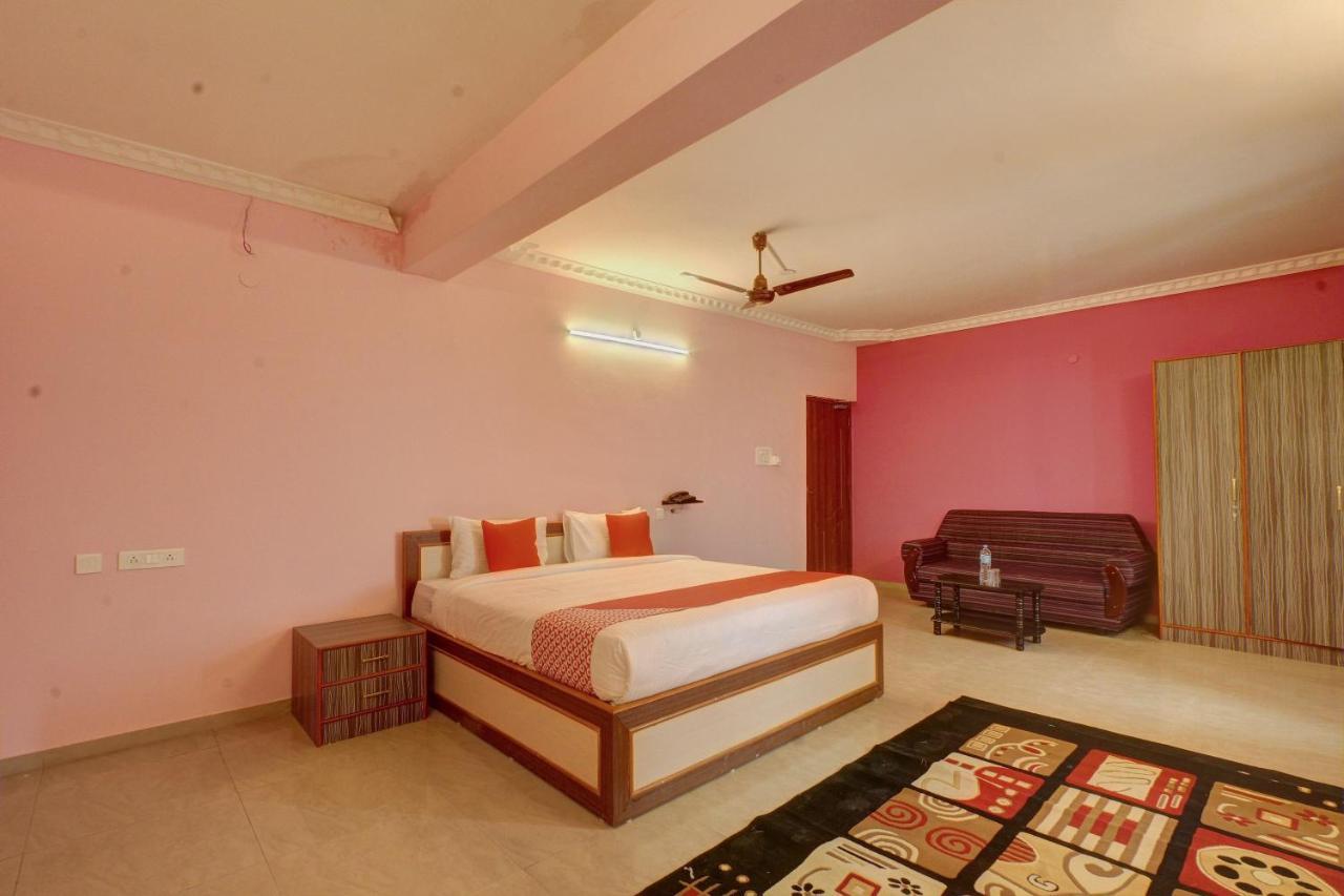 Oyo 24392 Flagship Damodar Hotel 3*