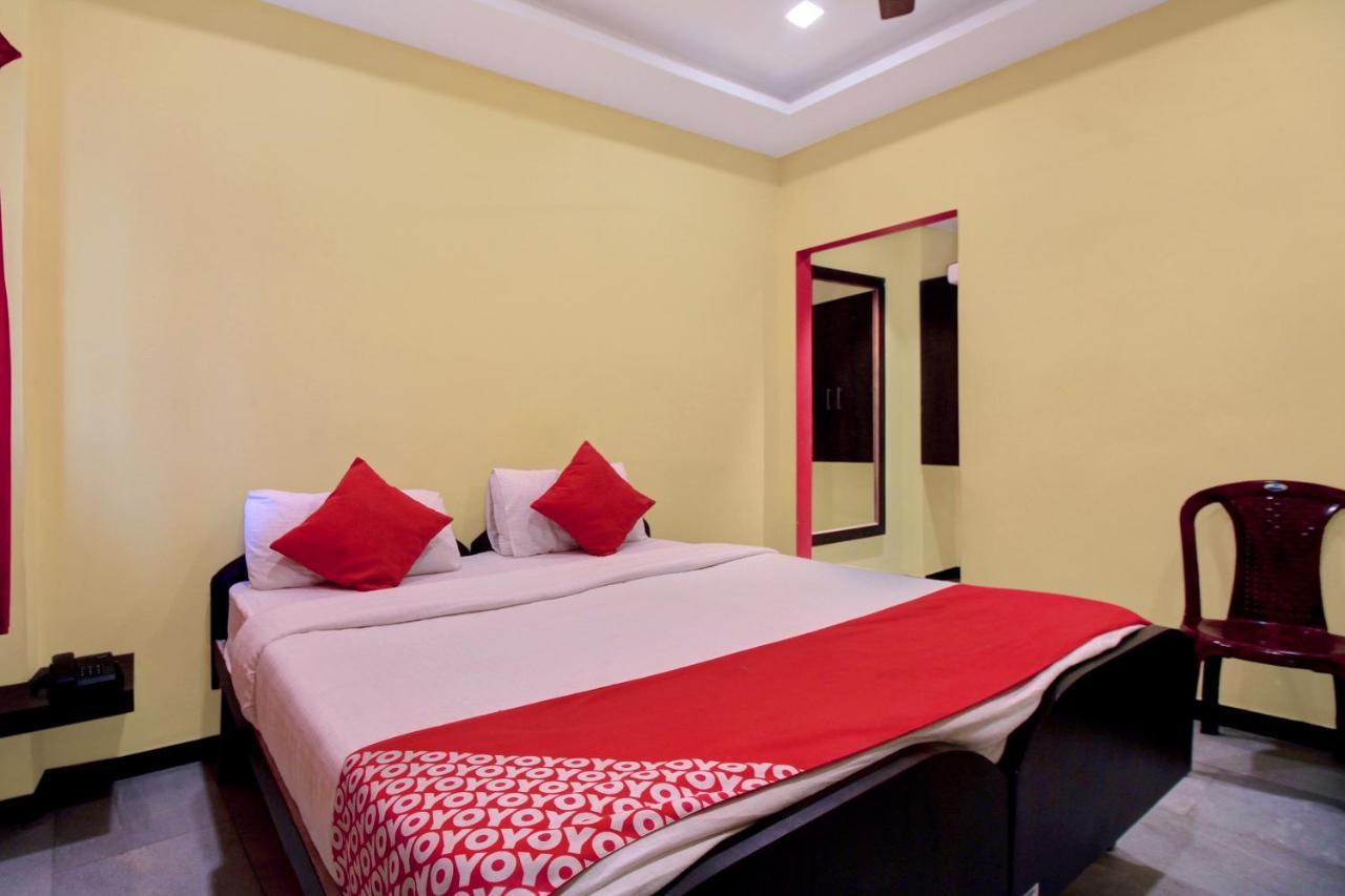 Oyo 11333 Ms Grand Hotel 3*