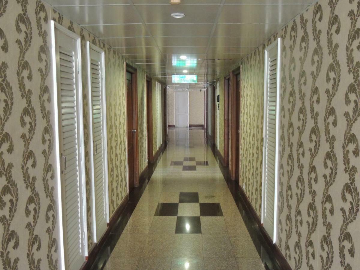 Santhoshpuri Hotel