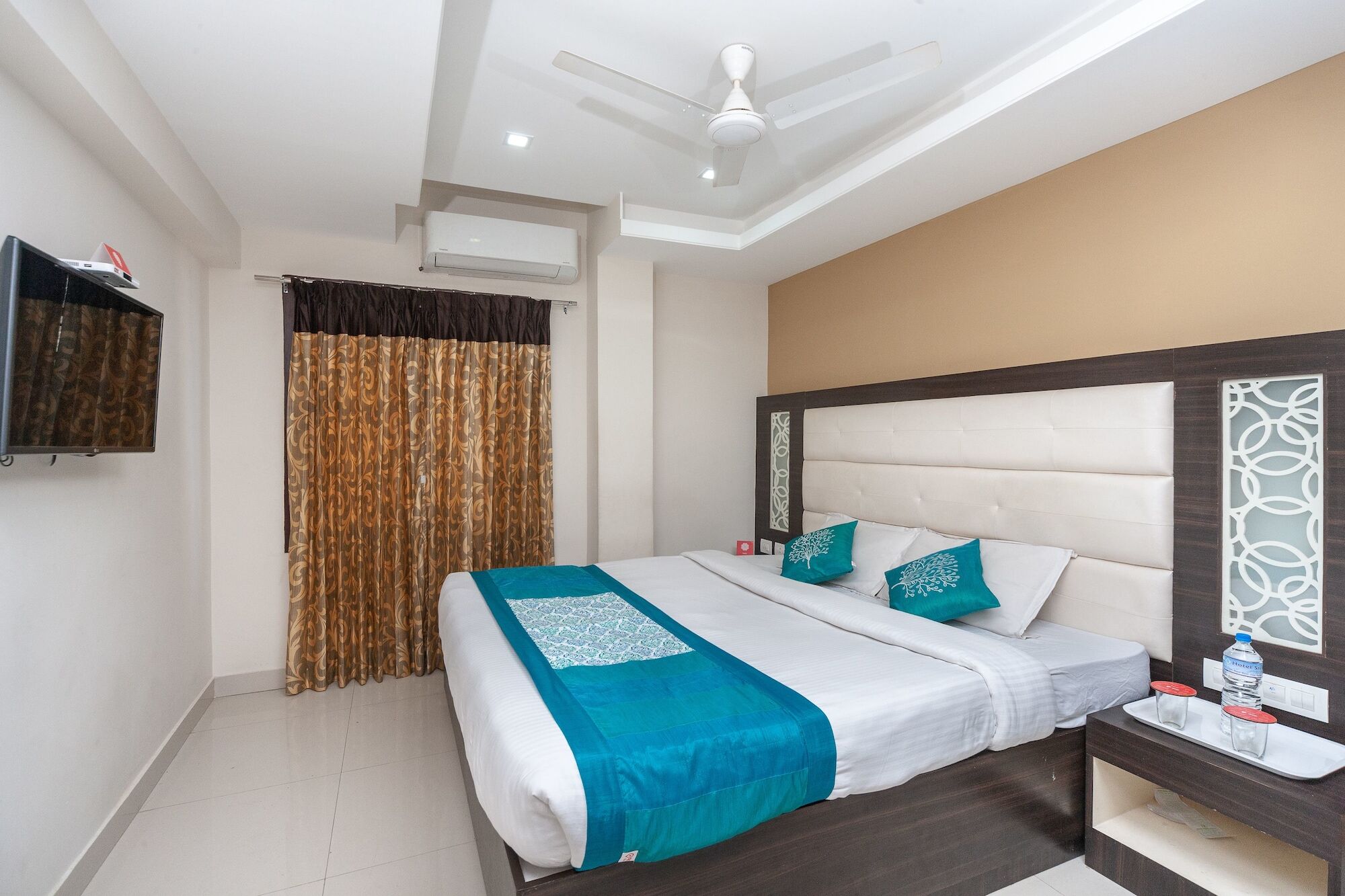 Hotel Sri Guru By Omatra