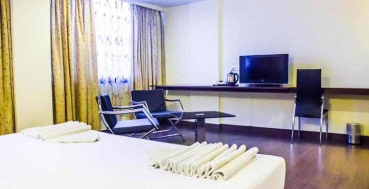 Metro Park Hotel